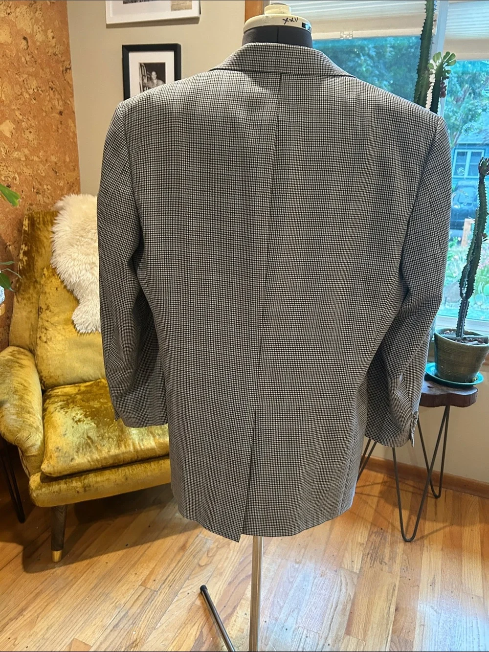 Burberry Wool Houndstooth Plaid Two-Button Blazer in earth tones ✨EUC✨Sz40R